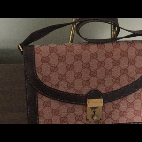 Rare Gucci fold over/envelope purse - Picture 2 of 8